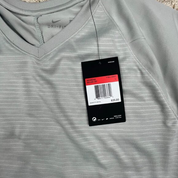 Nike Short Sleeve Shirt Womens Large Gray NWT V Neck Athletic Polyester - Picture 5 of 8